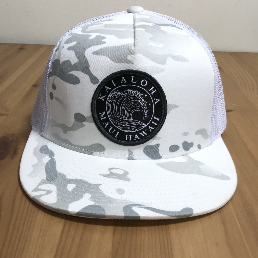 KaiAloha Maui Hawaii Double Wave Yupoong Classic Meshback Hat Mens White Gray